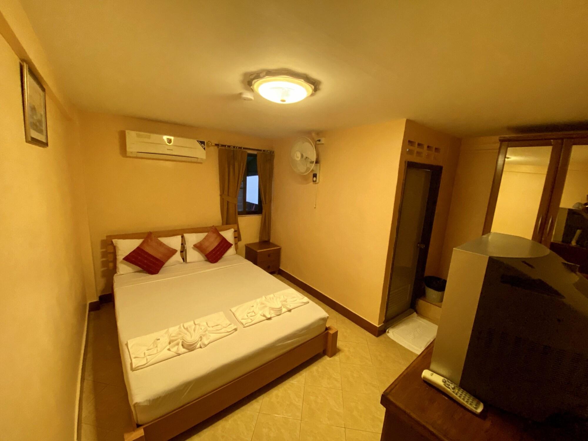Star Guesthouse Patong Экстерьер фото